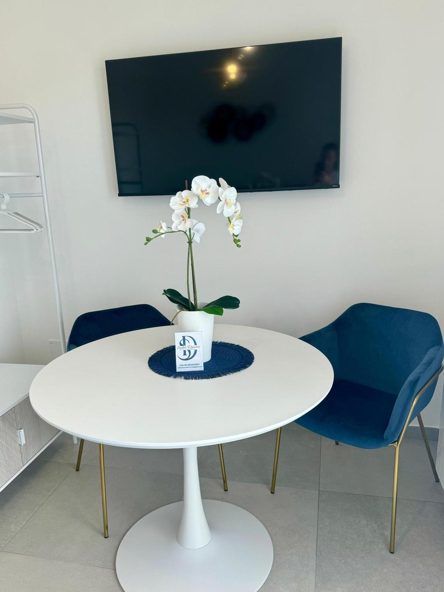 Suites Dreams Fiumicino Mare エクステリア 写真