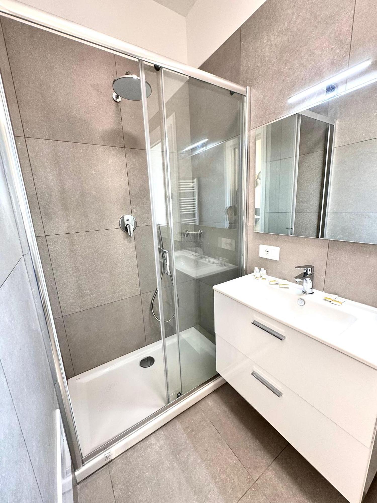 Suites Dreams Fiumicino Mare エクステリア 写真