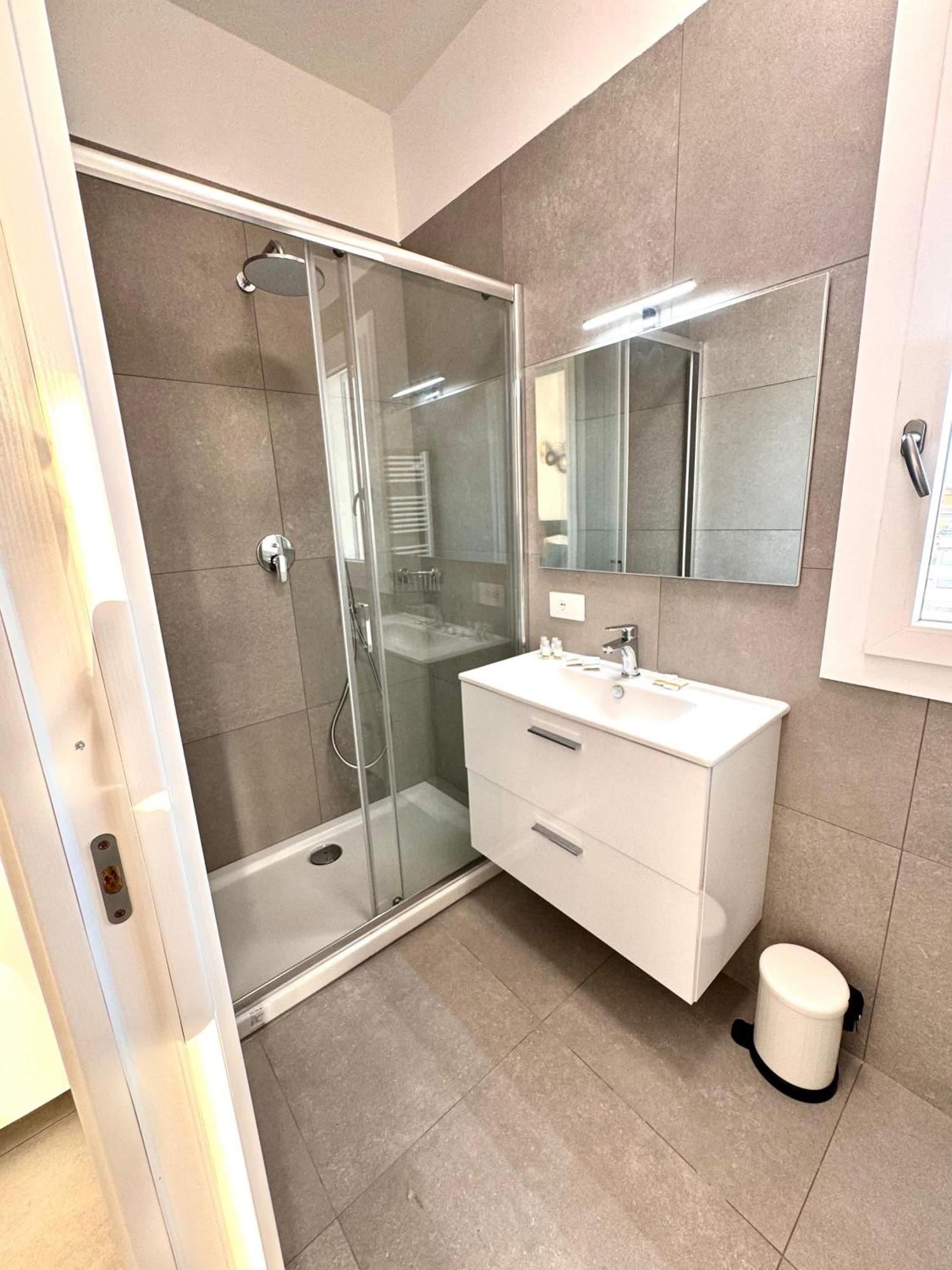 Suites Dreams Fiumicino Mare エクステリア 写真
